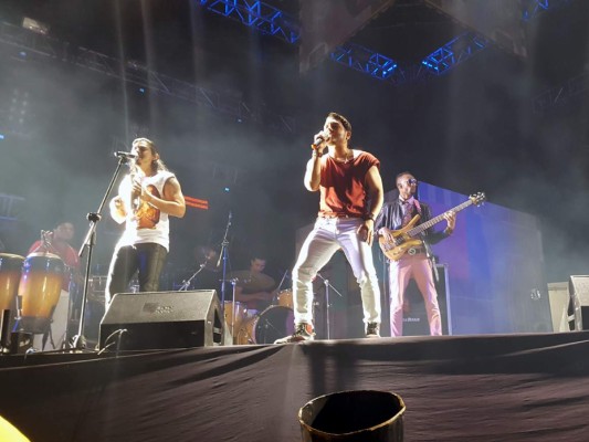 Concierto de Chino y Nacho en Tegucigalpa