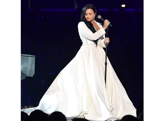 Extra es la fashion trend de los Grammy Awards 2020