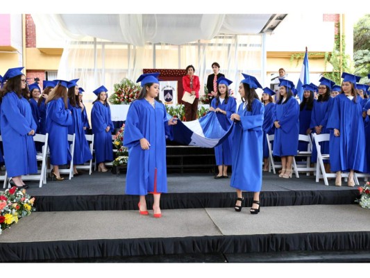 Graduación seniors 2016 del Centro Escolar Antares