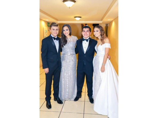 Sebastián Bautista, Elena Berlioz, Diego Bier y Ana Sofía Aviles