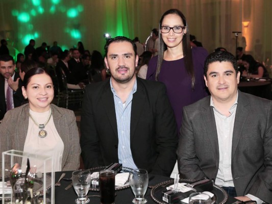 Supermercados La Colonia presentó 'Lleva el arte a tu mesa'  