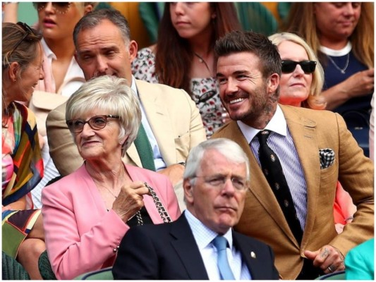 David Beckham el alma de la fiesta en Wimbledon