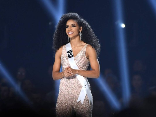 Cheslie fue coronada como Miss Carolina del Norte en 2019. Posteriormente participó en Miss USA 2019, suceso que le permitió convertirse en la tercera mujer de Carolina del Norte en ganar un certamen tan importante.