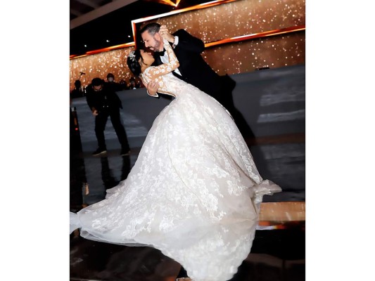 El baile de padre e hija con el tema You’ll Never Find Another Love Like Mine