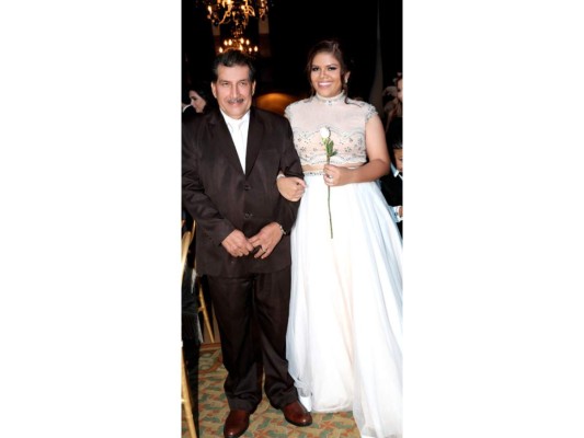 Desfile de los Seniors 2017 Del Campo International School