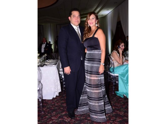 La boda de Ashley Rodgers y Cameron McNab