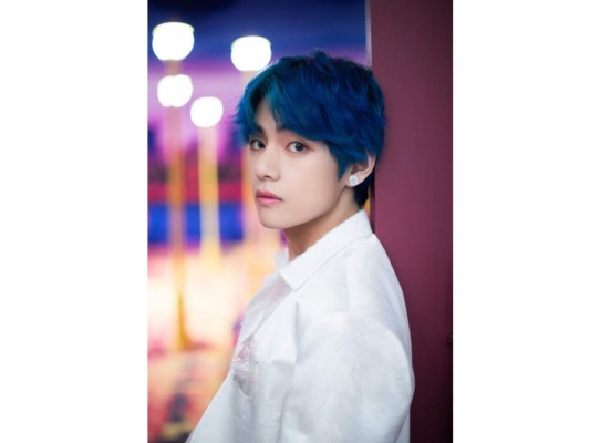 2. V, Kim Tae-hyung.