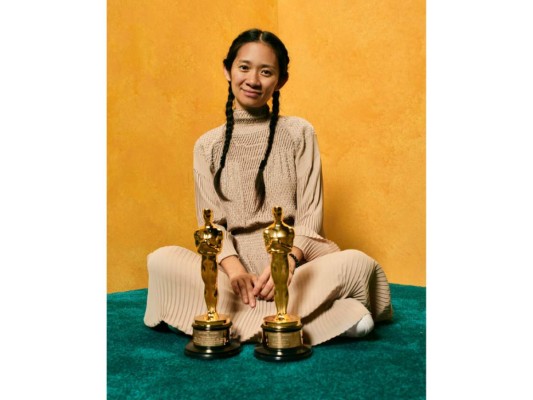 Chloé Zhao.