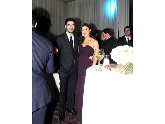 La boda religiosa de Jonathan Park y Daniela Ferrufino