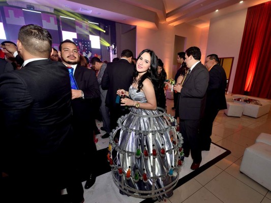 Inolvidable fiesta nupcial Anchecta-Mayes