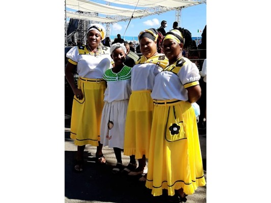 Yolani Centeno, Lizmarie Figueroa, Cristina Norales y Yensy Figueroa del Triunfo de la Cruz.