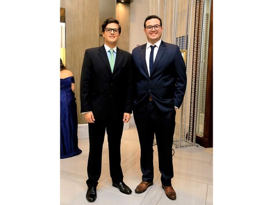 Bechir Bendeck y Lilian Pineda celebran boda religiosa