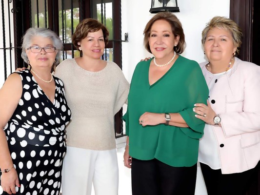 Damas Diplomáticas realizan almuerzo solidario