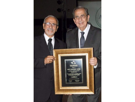 Homenaje para Francisco Saybe