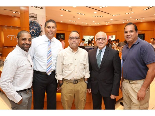 Relojería suiza de punta en Albrook Mall, Panamá