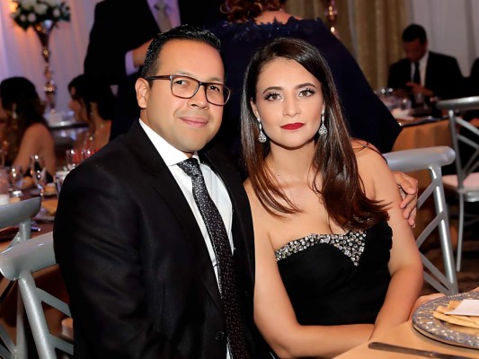 Momentos capturados por el lente de Estilo: Prom Night Academia Los Pinares 2019  