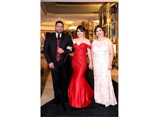 Erick Solís, Valeria Solís y Pamela Quintani