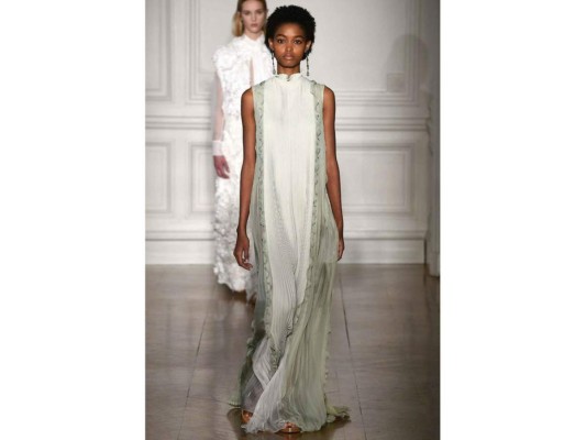 Romanticismo en la pasarela de Valentino