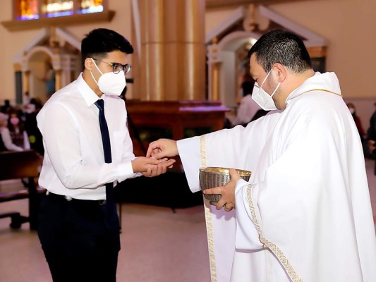 Misa para los seniors 2021 de Macris School