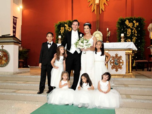 La boda religiosa de Abel Fonseca y Claudia López