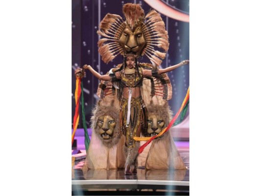 Miss Camerún, Angèle Kossinda Bourmassou.