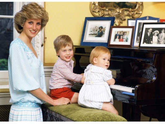 ¿Cómo reaccionó William al nacimiento de Harry?