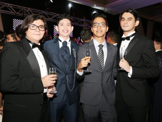 Prom de la DelCampo International School