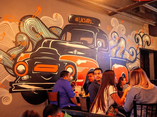 Alegre velada en Cervecería Chapultepec