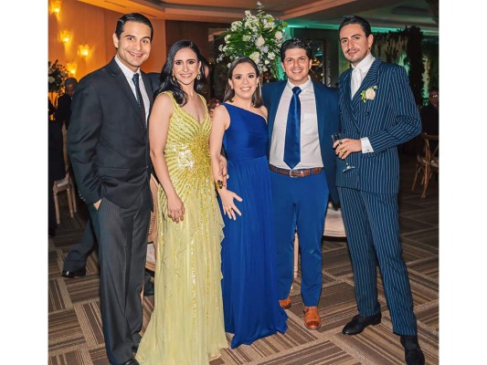 Juan Carlos Handal y Yazmin Janania celebran su boda  