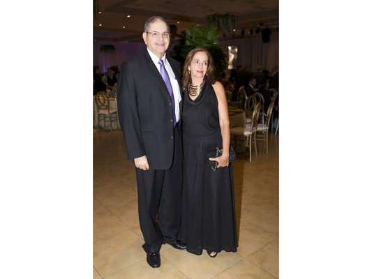 Camilo Kafati recibe homenaje El Forjador 2017  