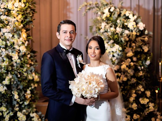 La boda de Alejandra Velásquez y Alejandro Hernández