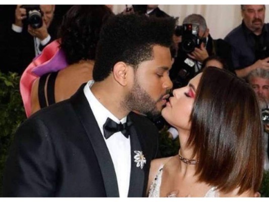 Público gritó el nombre de Selena durante un concierto de The Weeknd