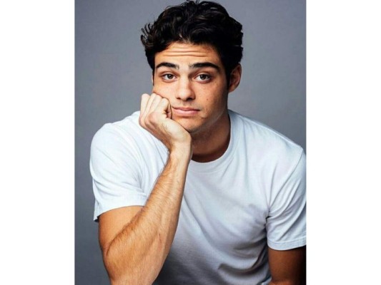 Noah Centineo<br/><br/>El actor de 22 años es la nueva sensación de Hollywood y forma parte de la nueva generación de ''chick flicks'' de Netflix : ''To All The Boys I've Loved Before'' y ''Sierra Burgess Is a Loser.''<br/>