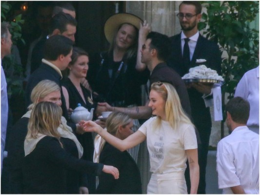 Sophie Turner y Joe Jonas listos para su segundo enlace matrimonial en Francia