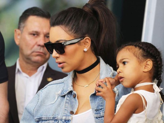 Así sorprendió North West a Kim Kardashian <a href='http://www.estilo.hn/tendencias/958007-444/as%C3%AD-sorprendi%C3%B3-north-west-a-kim-kardashian'>lea nota aquí</a>