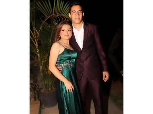 Amy Flores y Cristian Sauceda