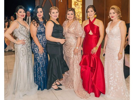 Luisa Lemus, Karen Hernández, Jenny Carrion, Patricia Carrillo, Diana Jeresano y Alicia Gao.