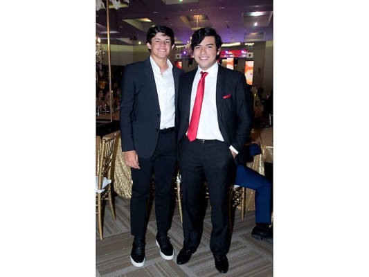 Valentín Vásquez y Rolando Antunes.