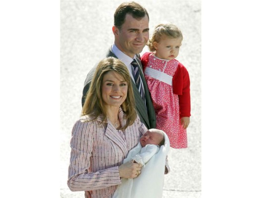 Los reyes de España Felipe VI y Letizia en imagenes