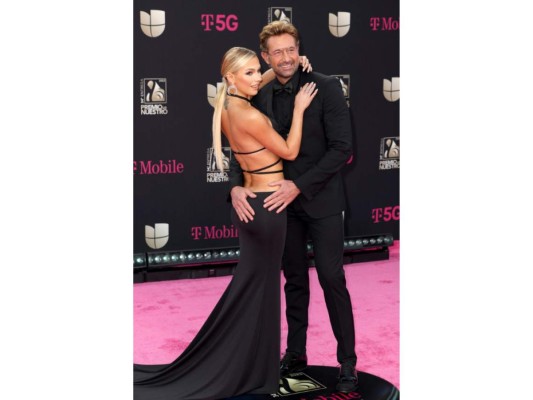 Gabriel Soto e Irina Baeva.