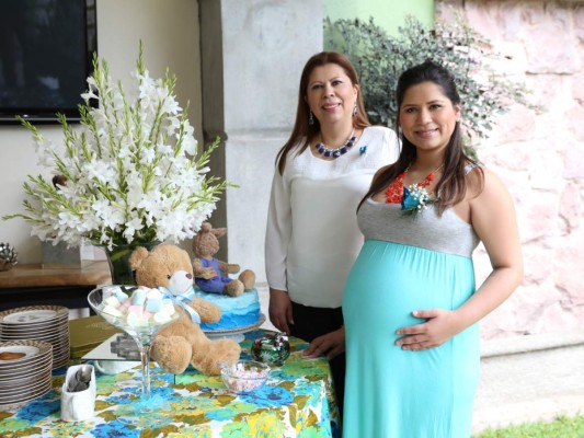 Tierno baby shower para Luci Lagos  