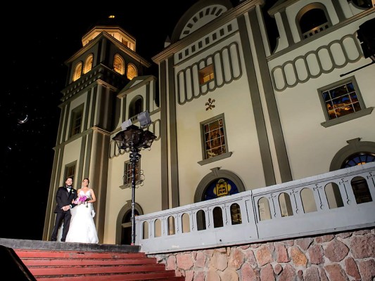 La boda de Henry Mauricio Soliman y Victoria Alejandra Valladares