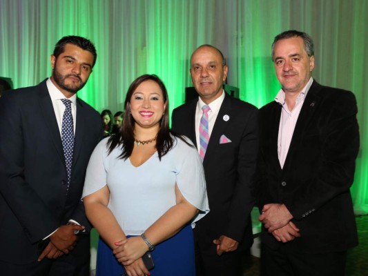 Lanzamiento oficial de CyW Business