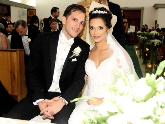 La boda religiosa de Abel Fonseca y Claudia López