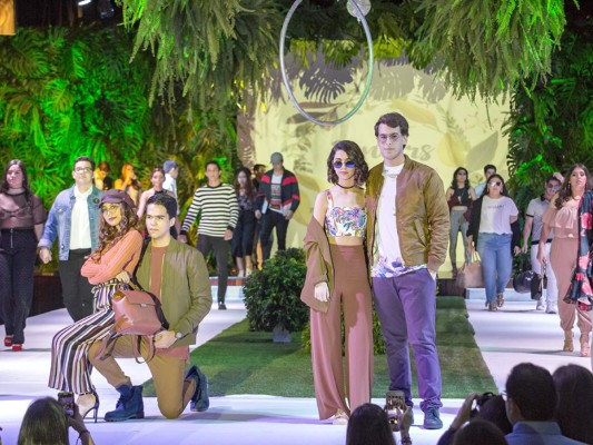 Senior´s 2018 Fashion Show de la Escuela Internacional Sampedrana  