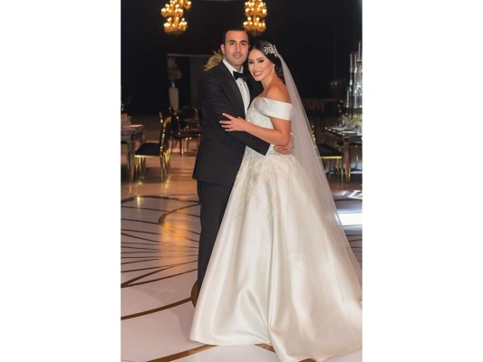 Farid Handal y Mónica Hernández celebran su boda eclesiástica  