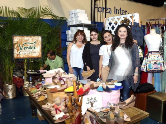 Trunk show 'Seasons Trends' de la Escuela Internacional Sampedrana
