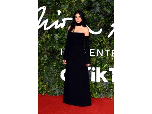 Dua Lipa en Maximilian.