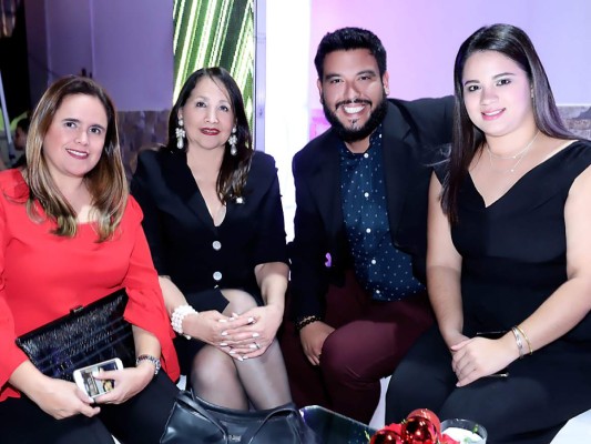 ¡Felices 25 Café Honoré!
