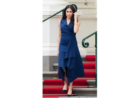 El vestido azul que mas a marcado la pancita de Meghan